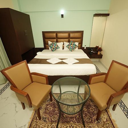 Saikiran Hotel 마푸사 외부 사진