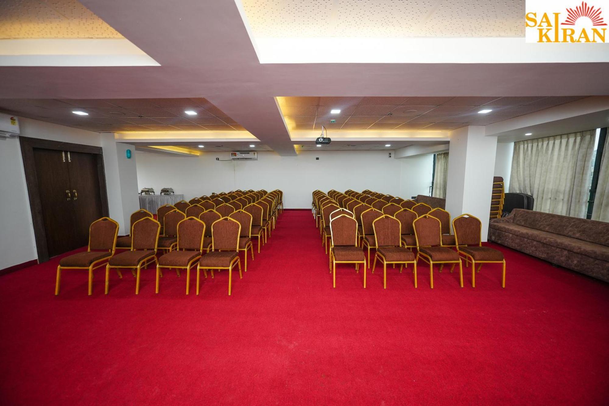 Saikiran Hotel 마푸사 외부 사진